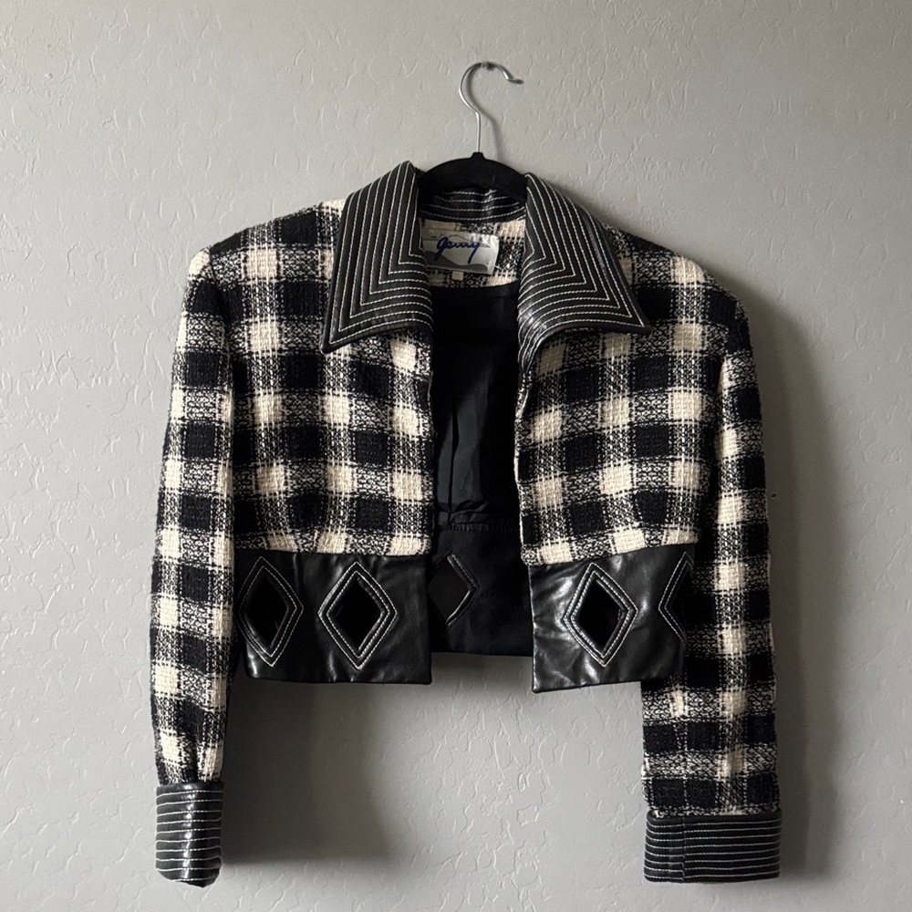Genny Cropped Black and Cream Checkered Blazer
